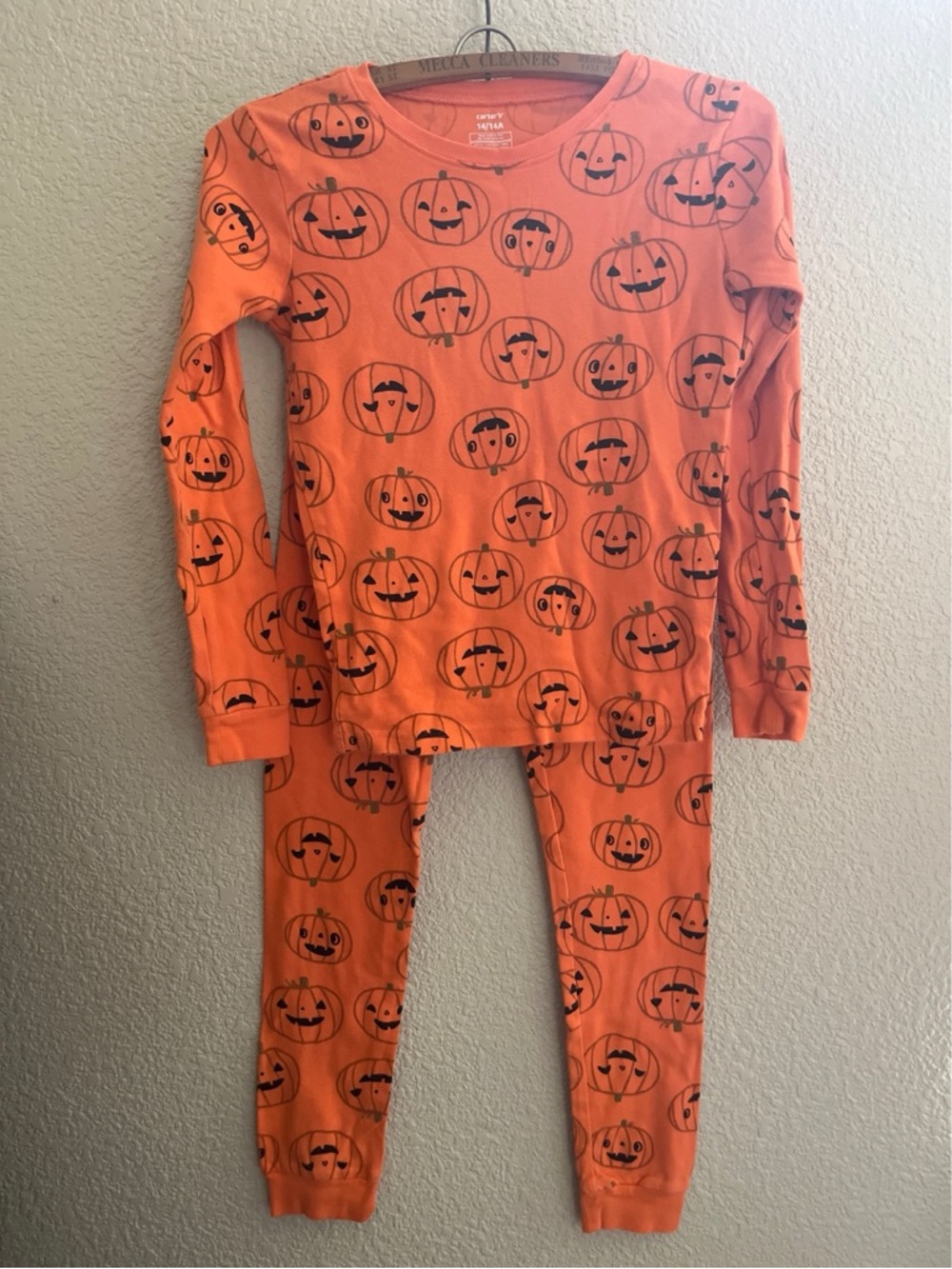 Carter’s Pumpkin Long Sleeved Pajama Set Unisex Kids Size 14